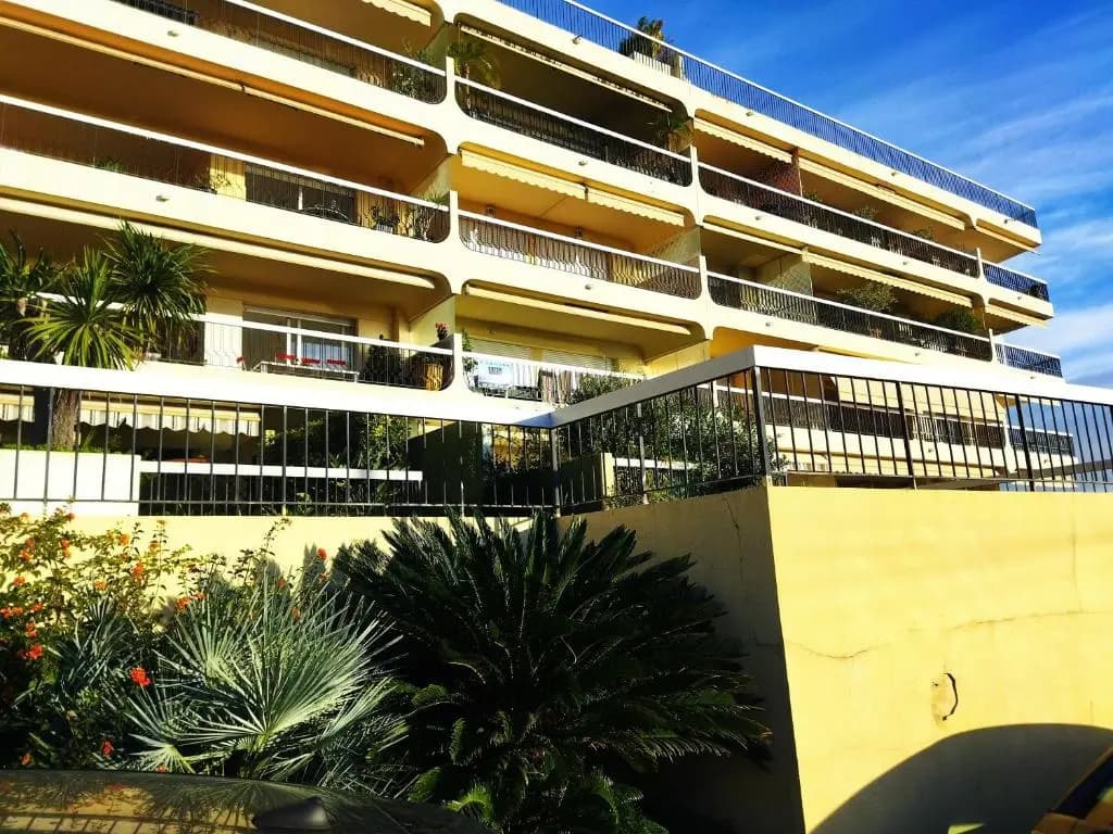 3 pièces vue mer et piscine quartier Parc Impérial - photo 1