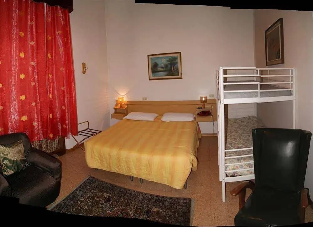 Hotel Cosmos - photo 3