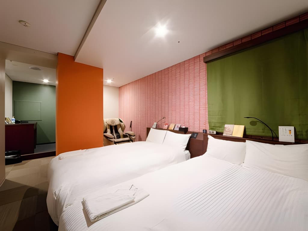 Book Hotel Jimbocho - photo 3