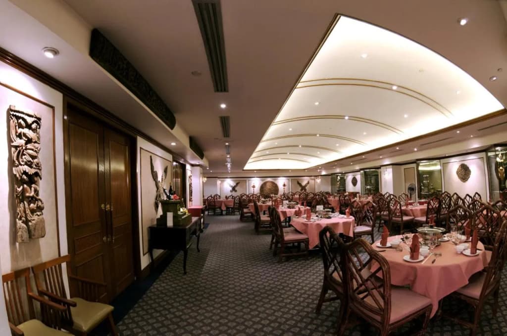 Astana Wing - Riverside Majestic Hotel - photo 26