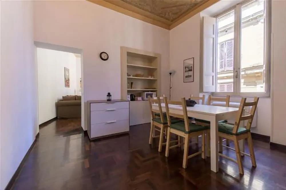Three bedrooms Spagna Apartment - photo 10