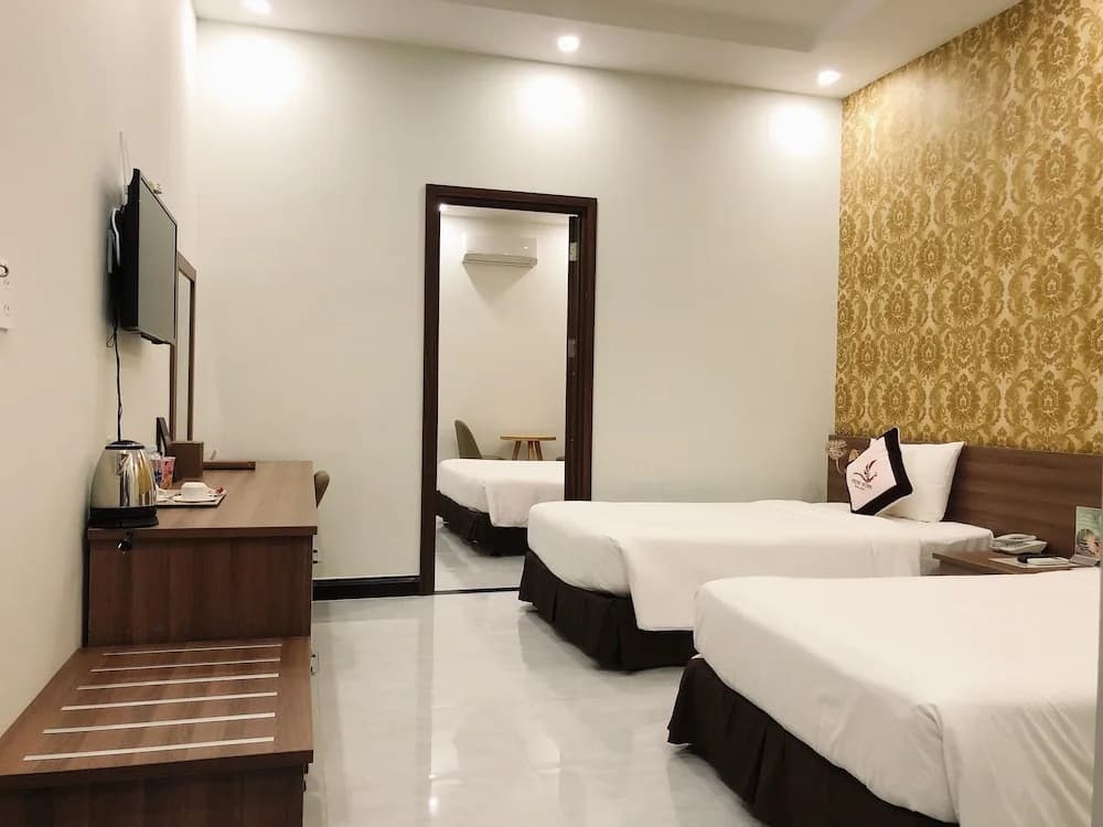 Phung Hung Boutique Hotel - photo 3