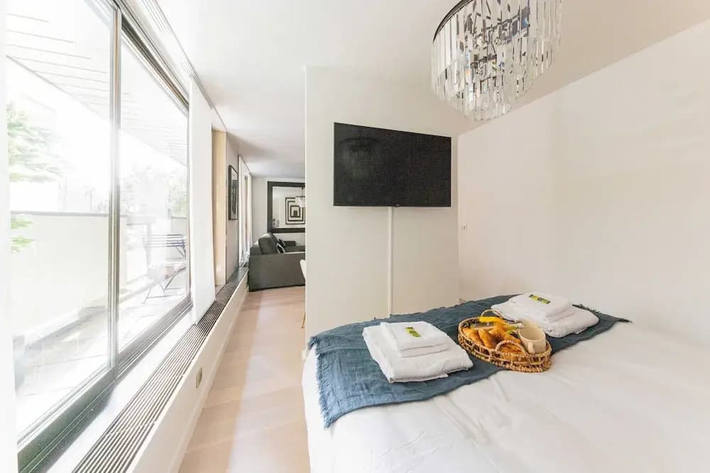 Cozy Apartment ac. Balcony - 1br/4p - Eiffel Tower - photo 1
