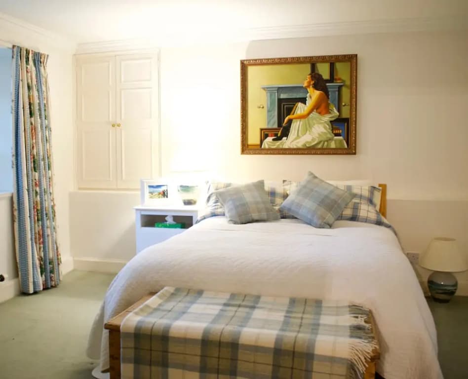 Spacious Cottage in Edinburgh - photo 1