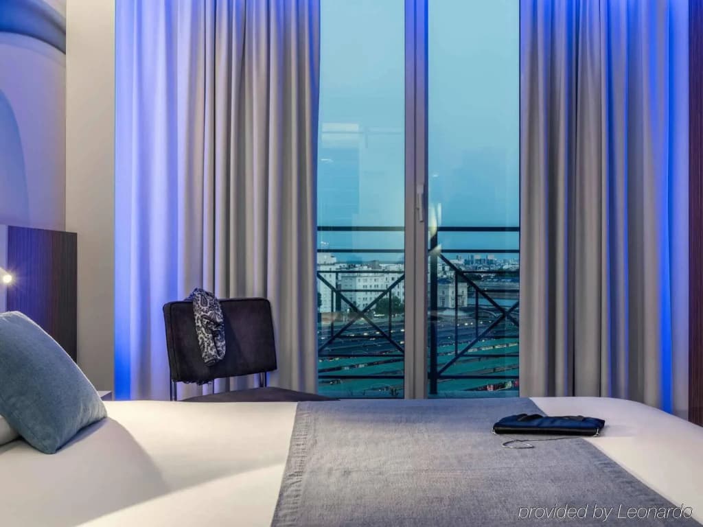 Hotel Mercure Paris Gare Du Nord La Fayette - photo 4