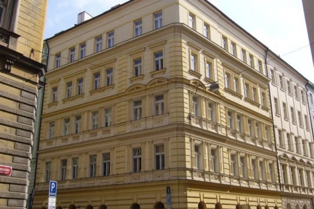 Theatre Apartments - main photo