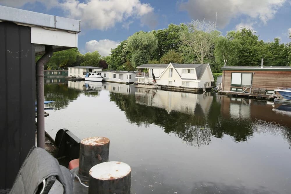Stylish Studio In Houseboat - photo 11
