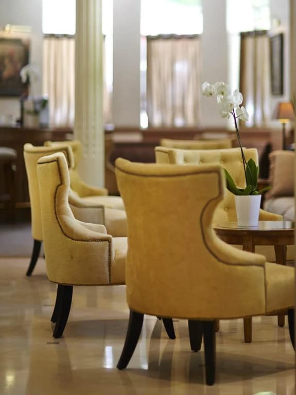 Royal Hotel Paris Champs Elysées - photo 20