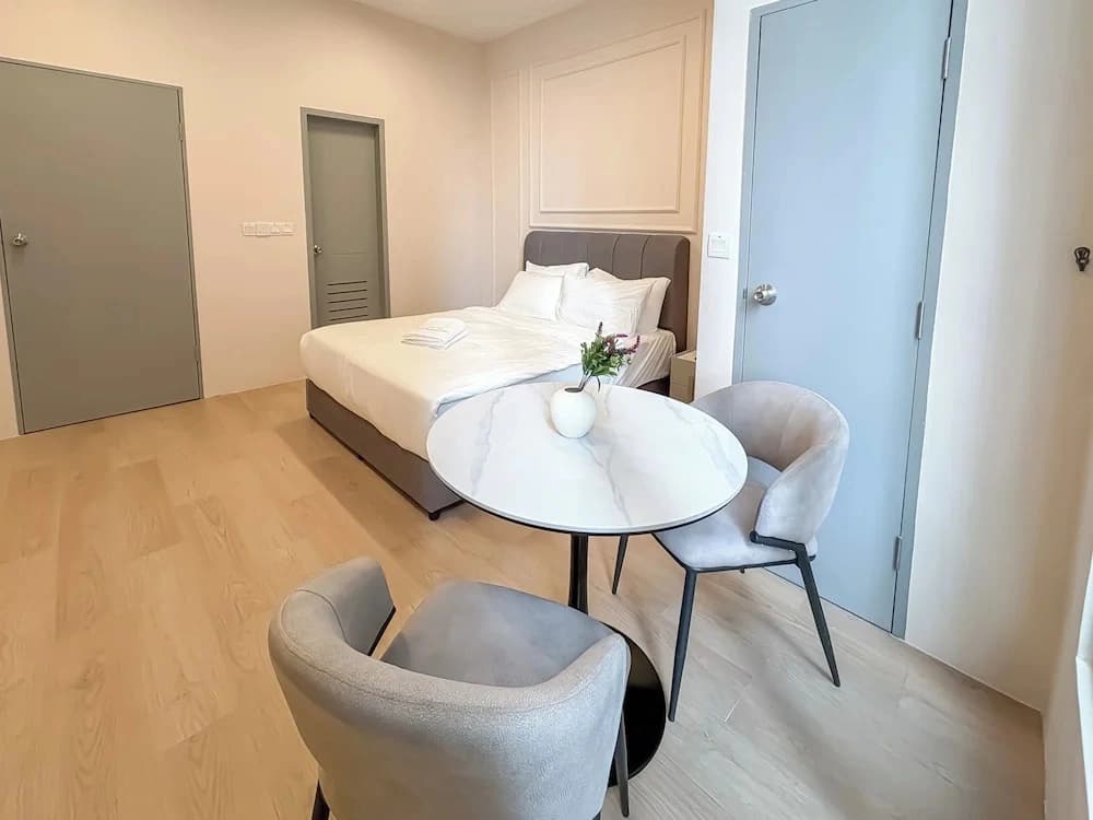 The Suite by Manhattan Group - photo 3
