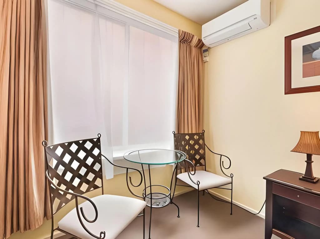 Knightsbridge Apartments - photo 13