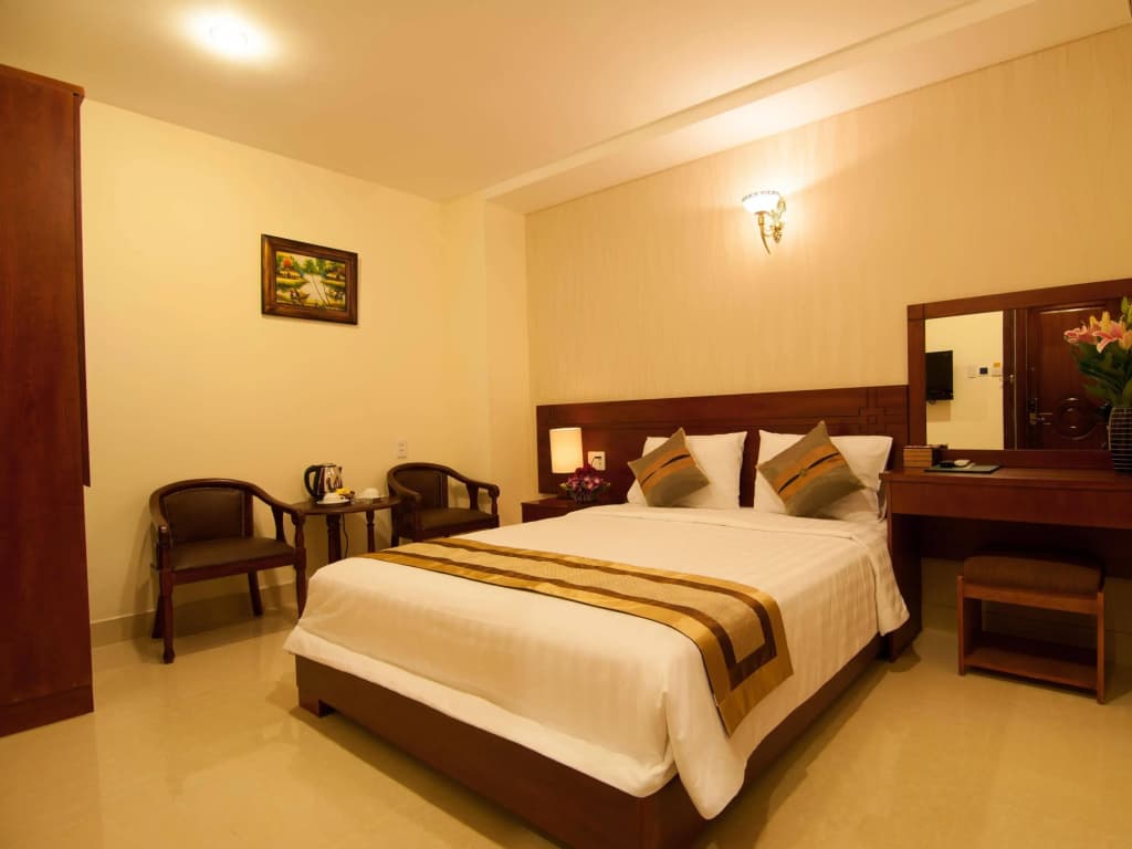 Valentine Hotel - photo 4
