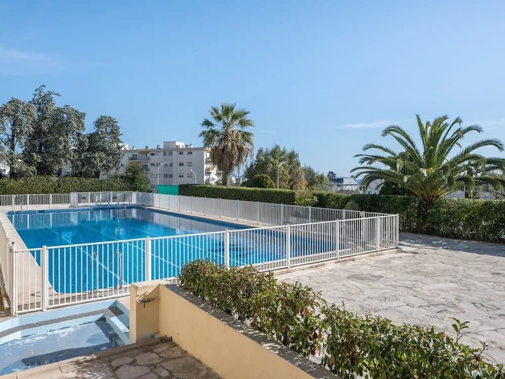 Elegant Apartment in Nice With Swimming Pool - photo 15