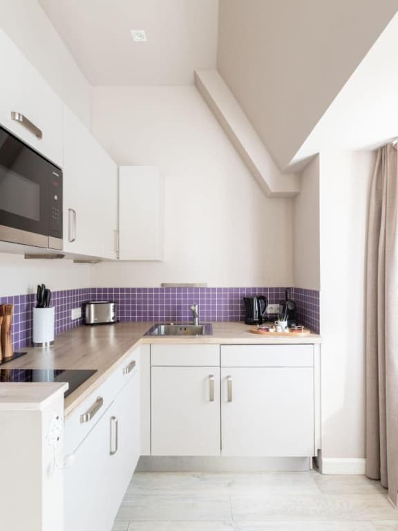 Limehome Berlin Chausseestrasse - photo 10