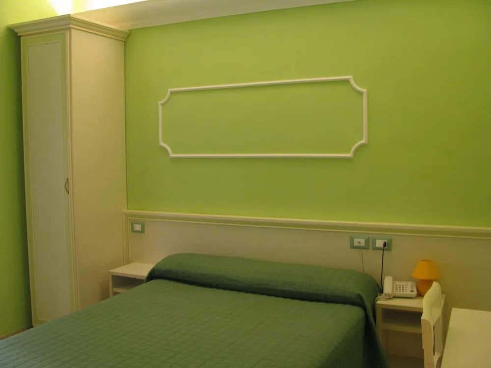 Tiffany Roma Suite - photo 8