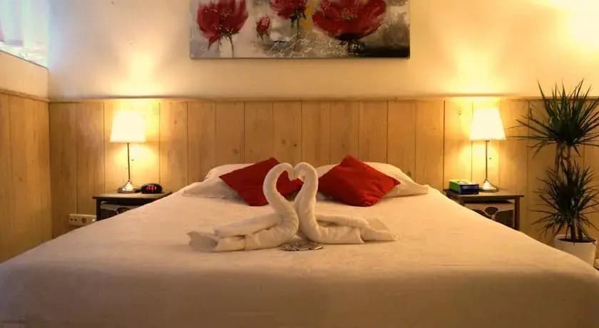 Amsterdam Home - photo 3