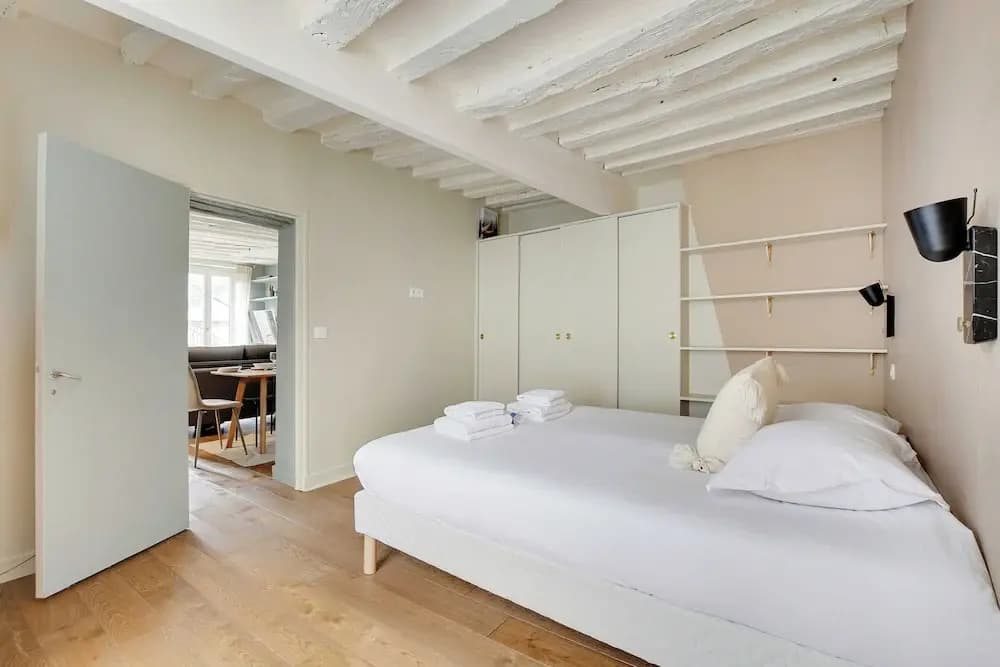 CMG Superbe appartement- 4P- Marais / Montorgueil - photo 1