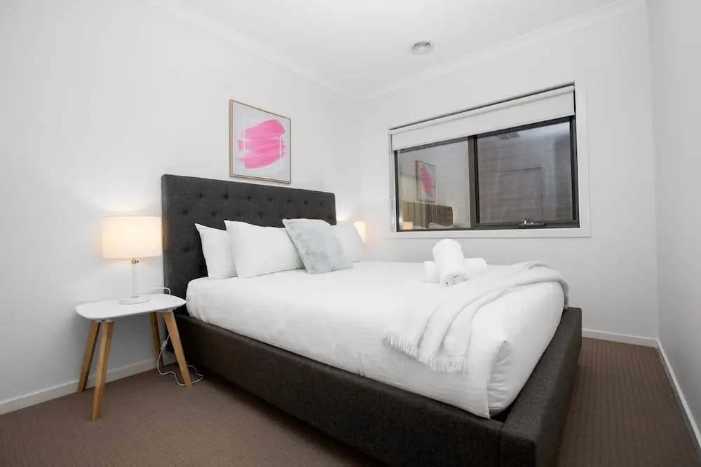 Resortstyle 4BR House With Parking@werribee - photo 5