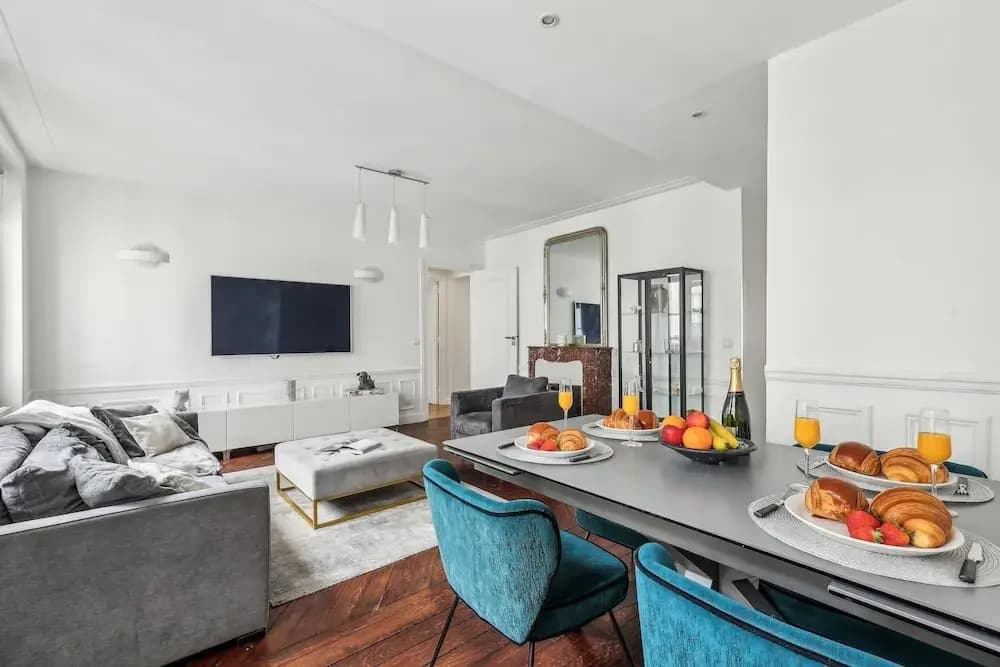 Stylish 3BR Near Tuileries Gardens - photo 14