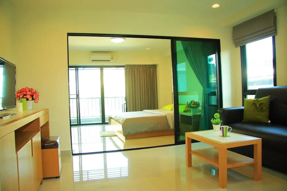 iPREMIUM Sukhumvit 81 - photo 4