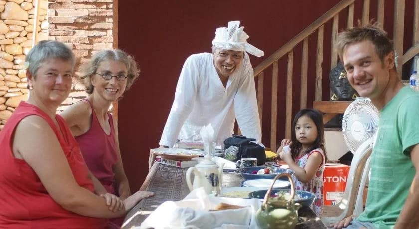 Tari Bed & Breakfast - photo 18