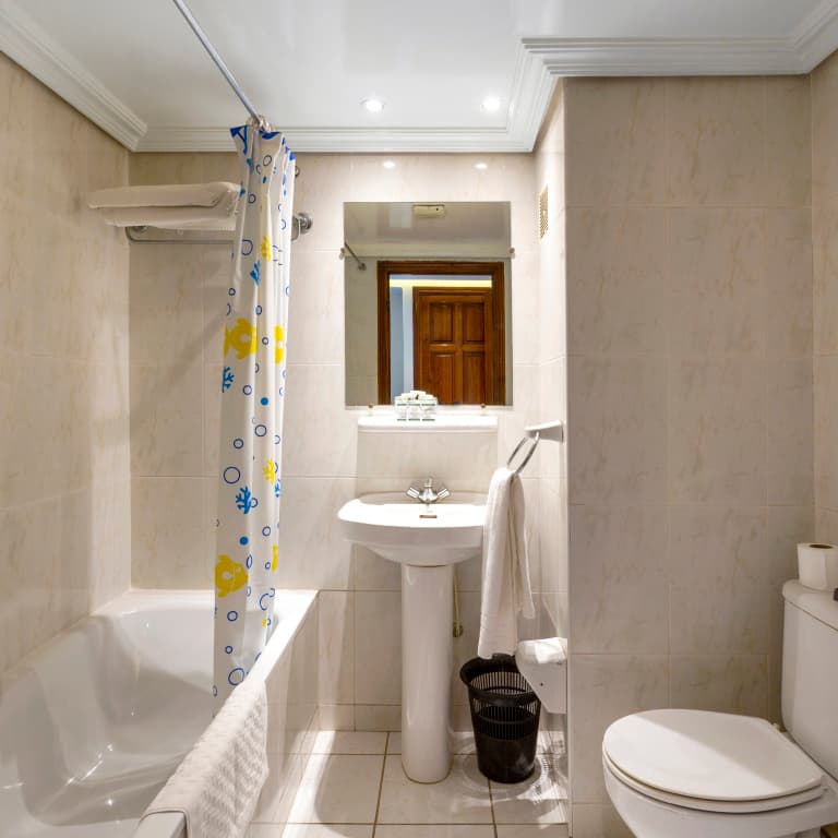 Hotel Akabar - photo 32