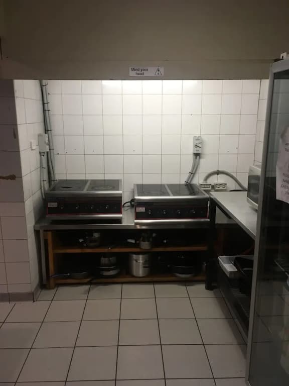 Market Tavern - Hostel and Bar - photo 23