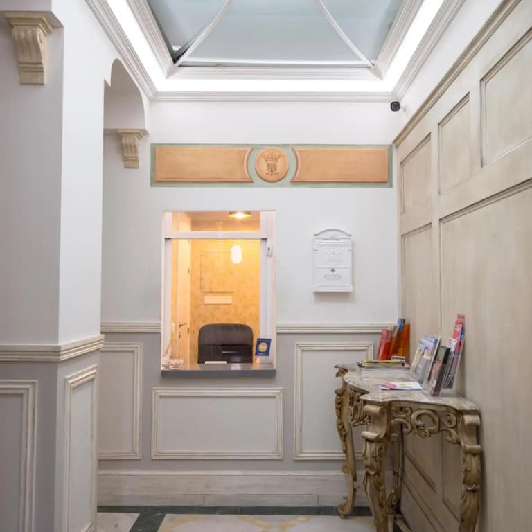 Oriente Palace Apartments - photo 10