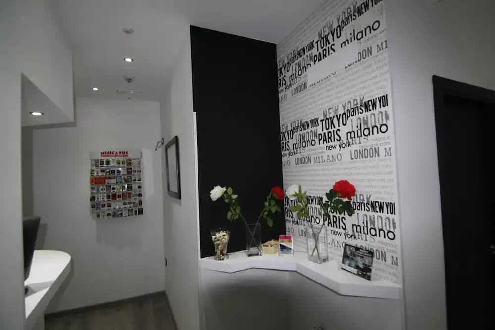 Hostal MH Fuencarral - photo 13
