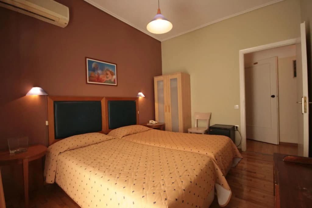 Adams Hotel - photo 7