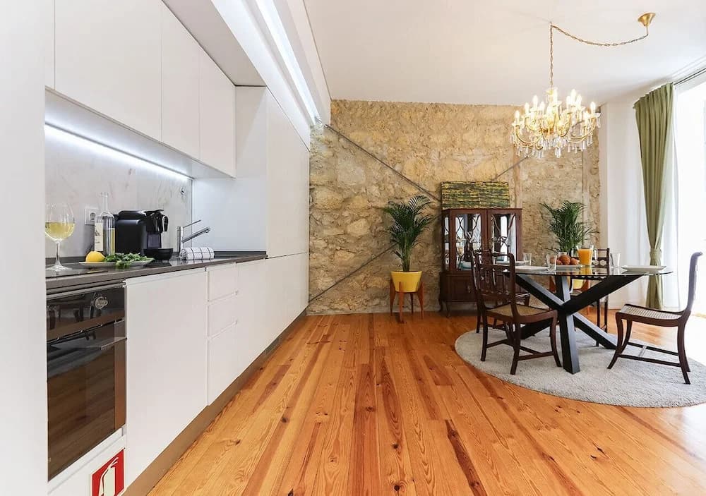 JOIVY Modern classic 1-bed Apt w/ balcony, nearby Avenida da Liberdade - photo 4