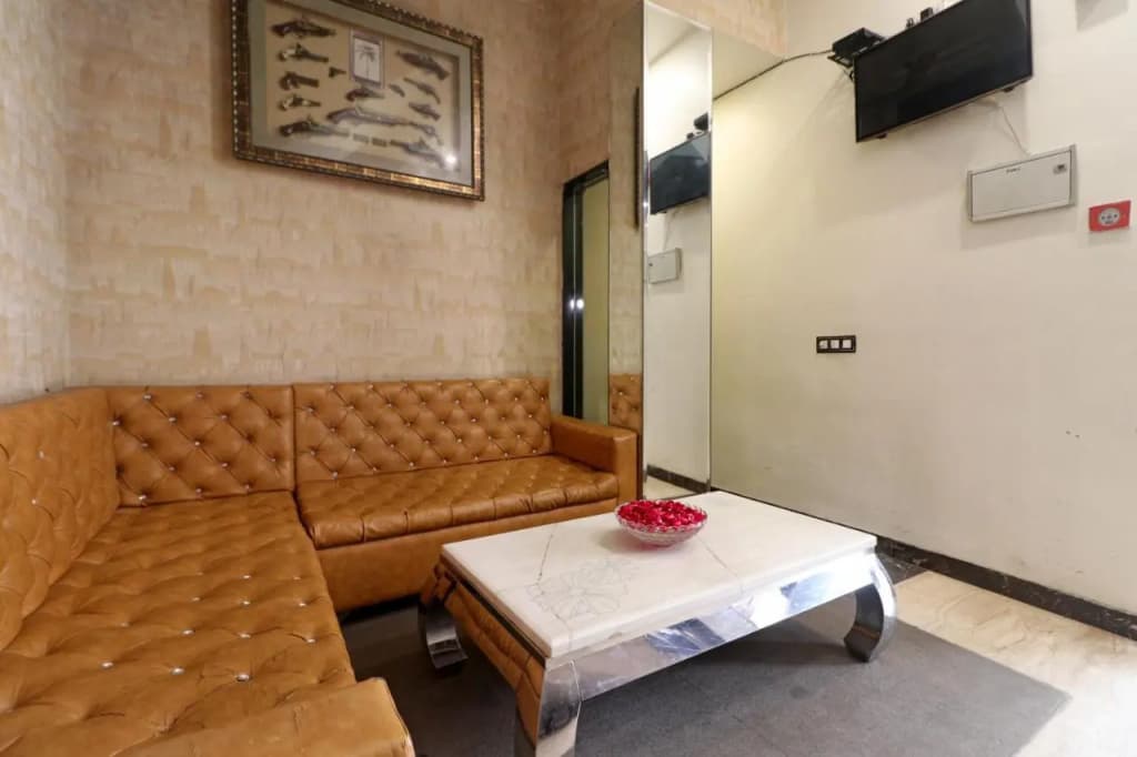 Hotel Mannat International - photo 23