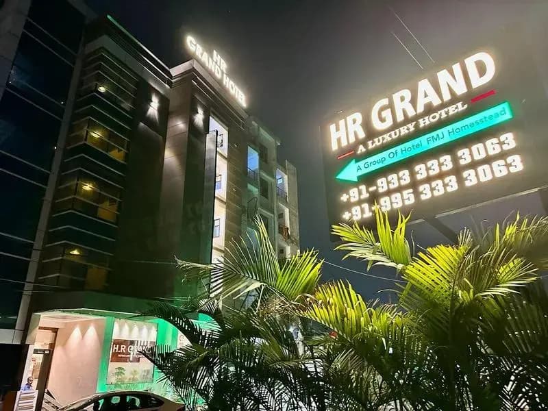 HR Grand Hotel - photo 33