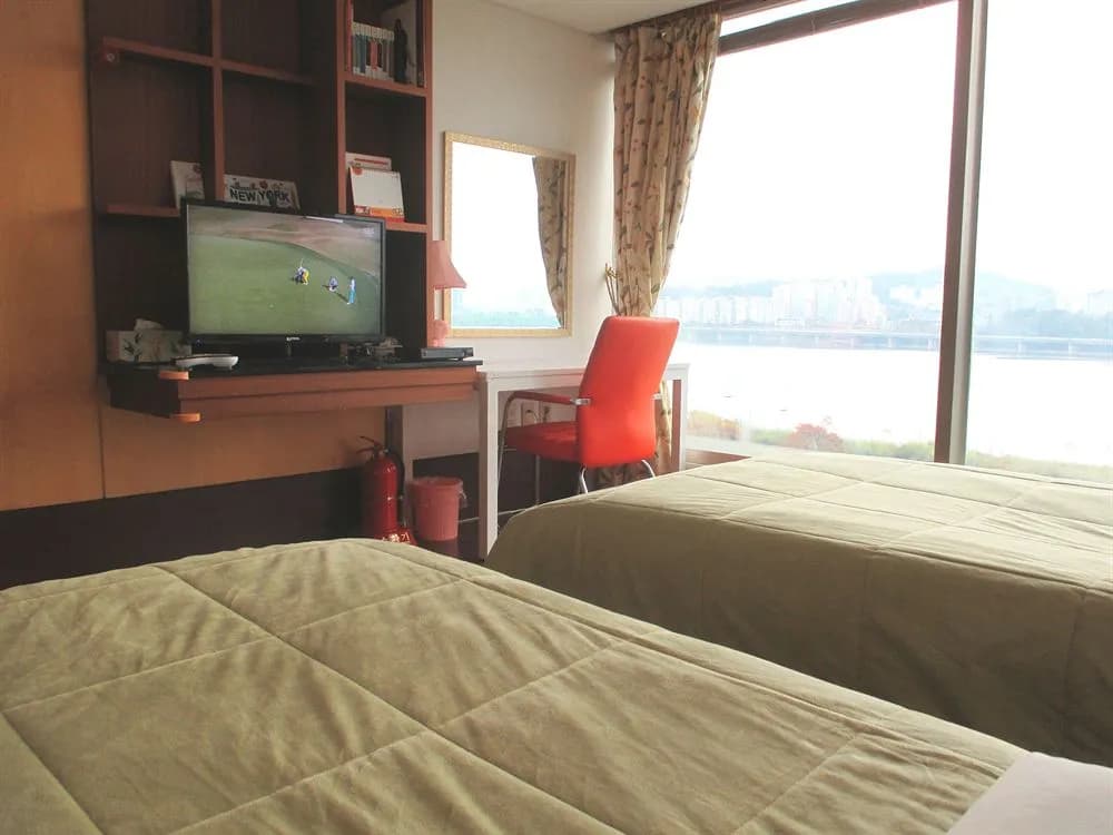 The River View House - photo 5