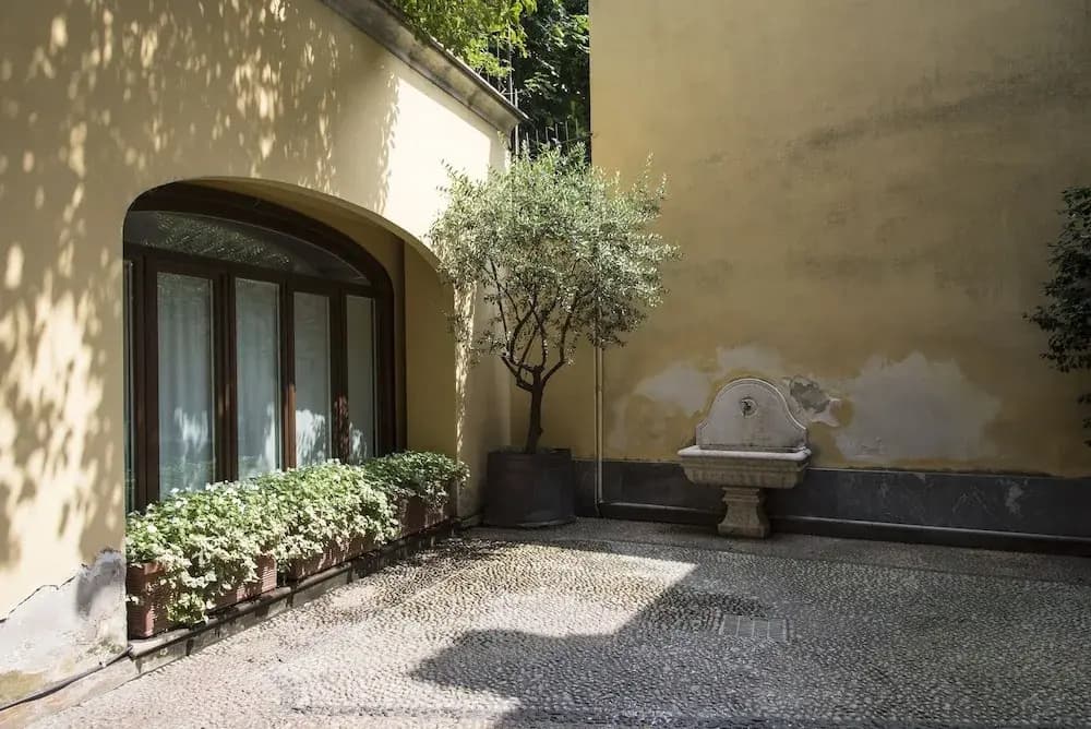 Hidden Retreat near Duomo - photo 13
