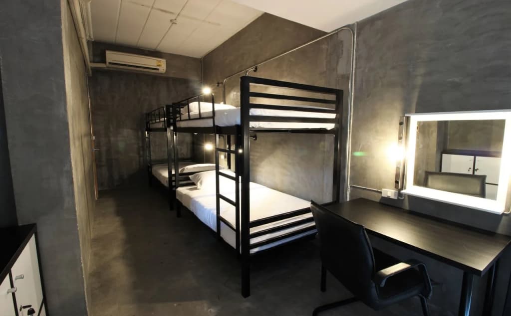 Urbanite Hostel - photo 5