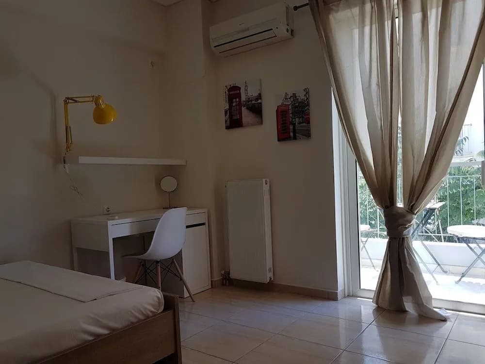 Erra - Zephyr - Athens Center, 90m²,3 BD,1.5 BATH - photo 2