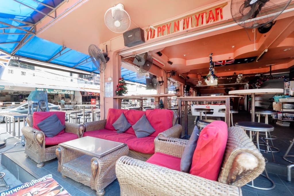 OYO 75381 Billabong Hotel - photo 21