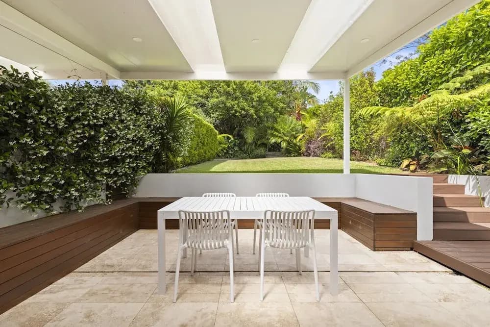 Spacious 3-bed Duplex in Leafy Seaforth - photo 2