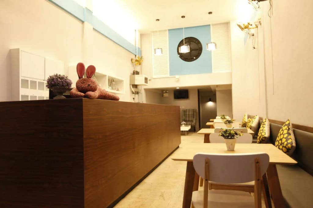 OYO 501 At Night Hostel - photo 13