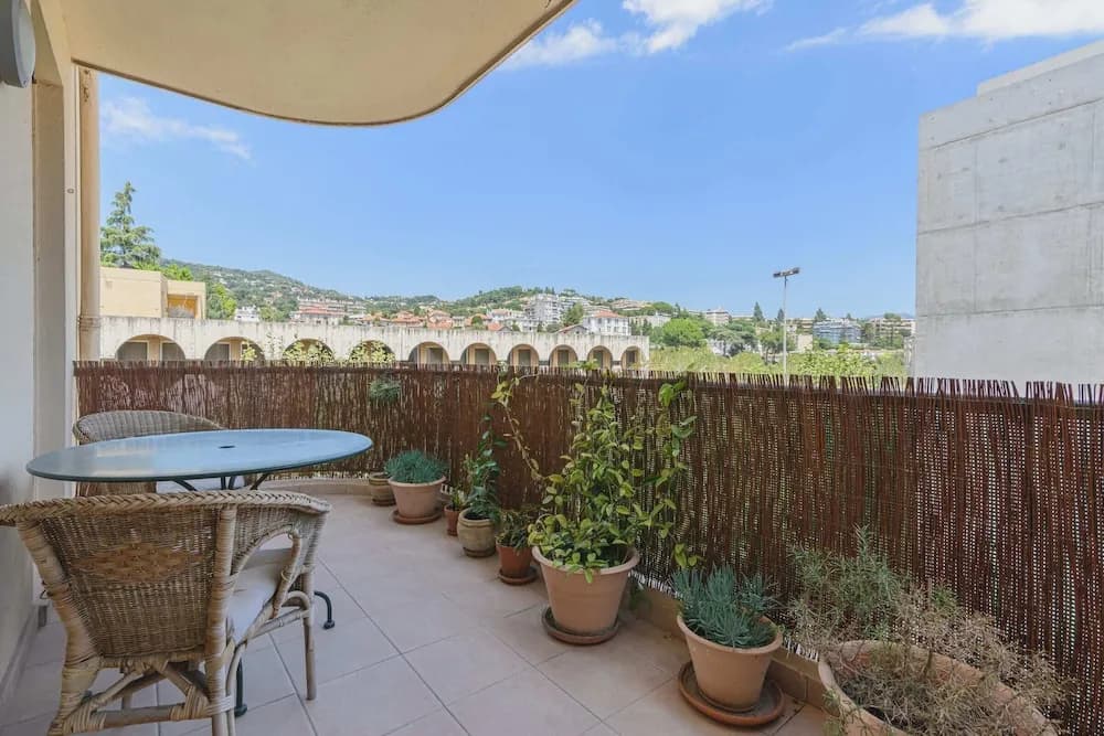 T2 With Terrace - photo 10
