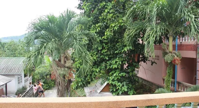 House near Beach - photo 7