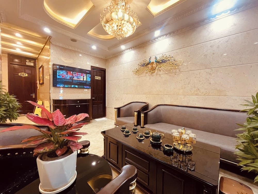 Majestik Hotel - photo 2