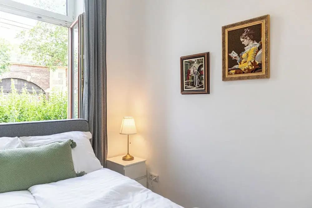 Comfy Stay Near AKH Perfect For Traveler - photo 2
