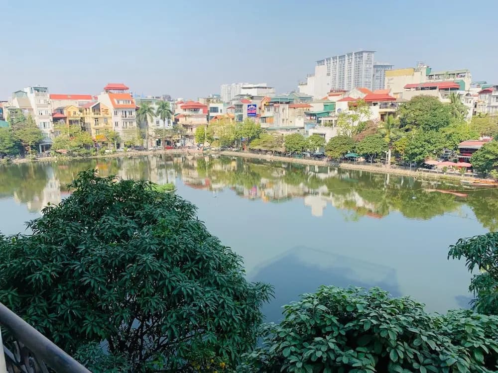 Lakeside House - Hanoi - photo 17