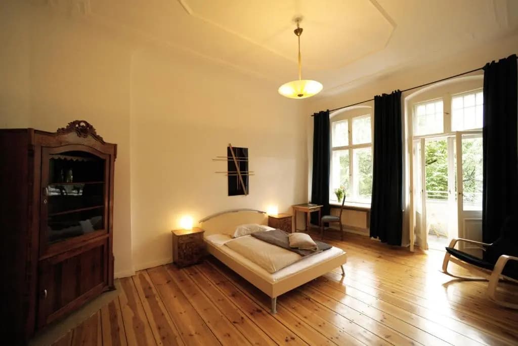 Elegante Altbauwohnung (CB1) - photo 1