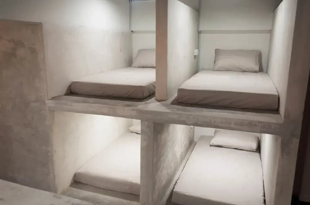 Bed Max Hostel - photo 4