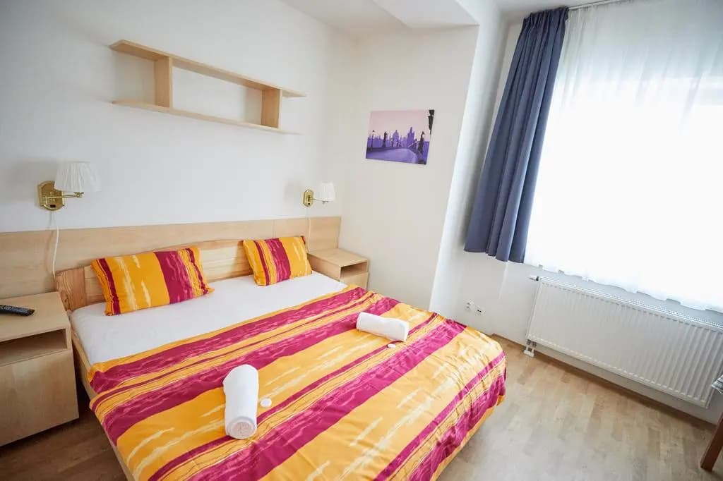 University Hotel - photo 6