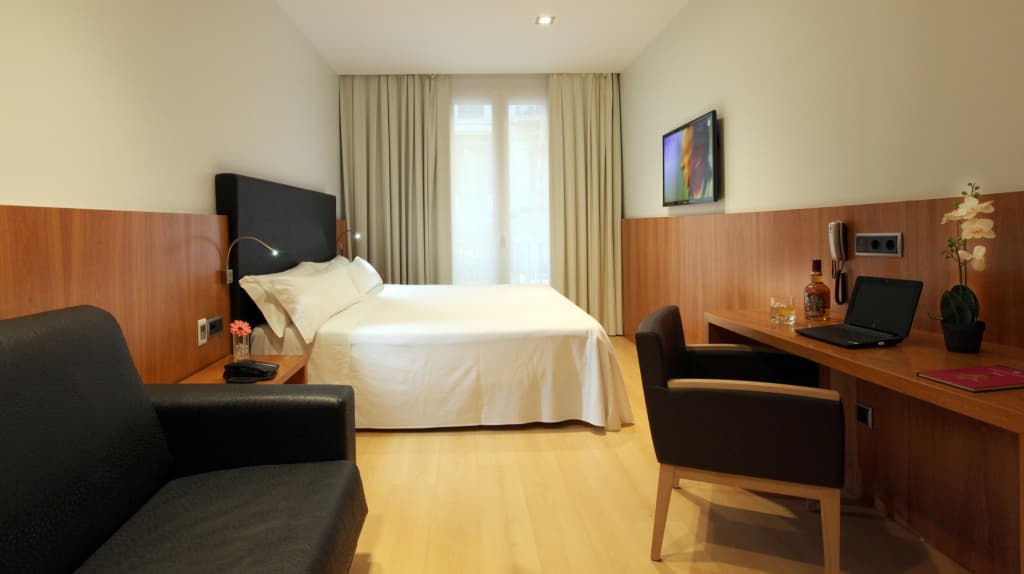 Hotel Lleo - photo 8