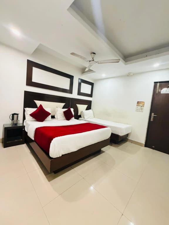 Hotel Sai International - photo 25