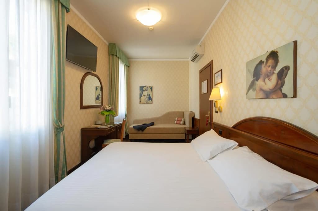 Hotel Boccaccio - photo 6